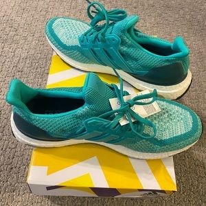 Women’s Adidas UltraBoost Mint Green...Size 10